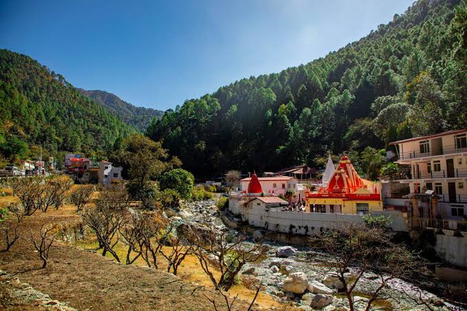 Delhi to Kainchi Dham and Nainital tour package
